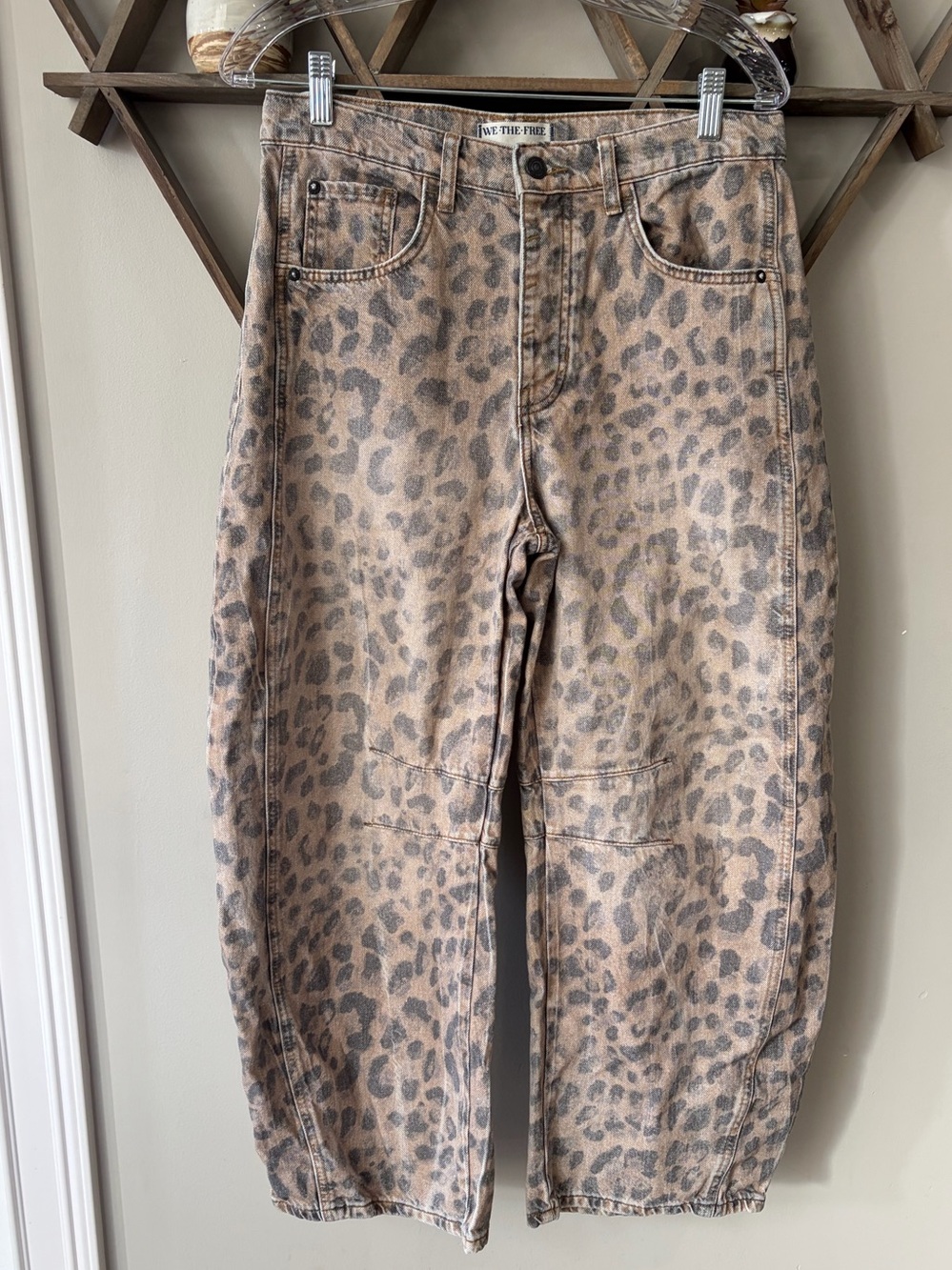 Free People We The Free Good Luck Printed Barrel Jeans leopard print. Size 27. - Picture 5 of 13